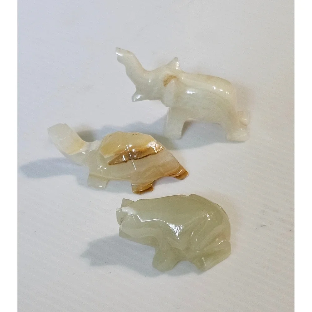 Vintage Mexican Onyx Stone Animal Figurines Set Elephant Turtle Frog Hand Carved